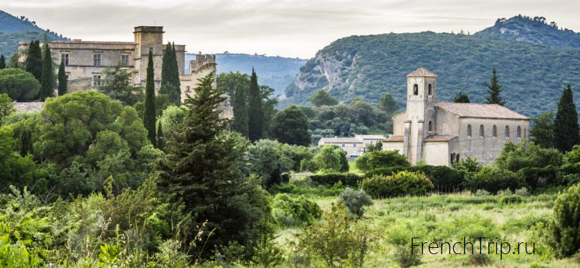 Lourmarin travel guide