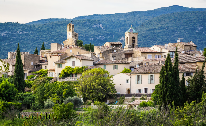 Lourmarin travel guide