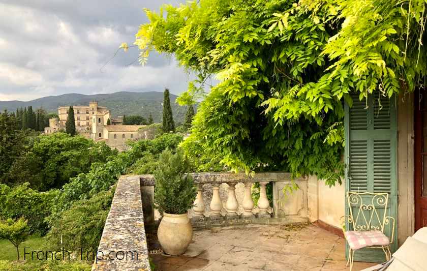 Lourmarin travel guide