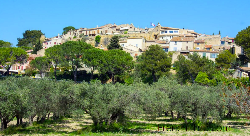 Miramas-le-Vieux, Provence, France - comprehensive travel guide with practical information: how to get in, walking tour with map, attractions