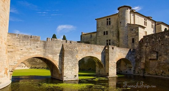 A gate and bridge into the walled town of Aigues-Mortes