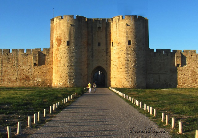 The Tour de Constance and the gate at Aigues-Mortes
