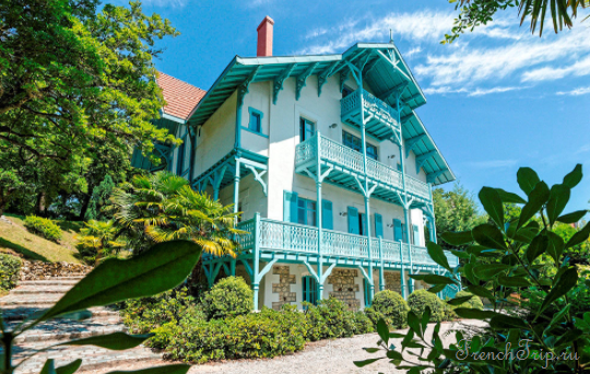 A Belle Epoque villa in the Ville d'Hiver district of Arcachon