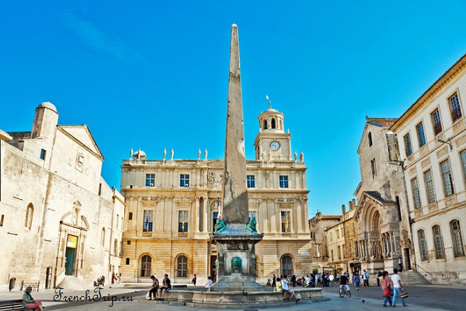 Place de la Republique in Arles with the Roman obelisk and town hall