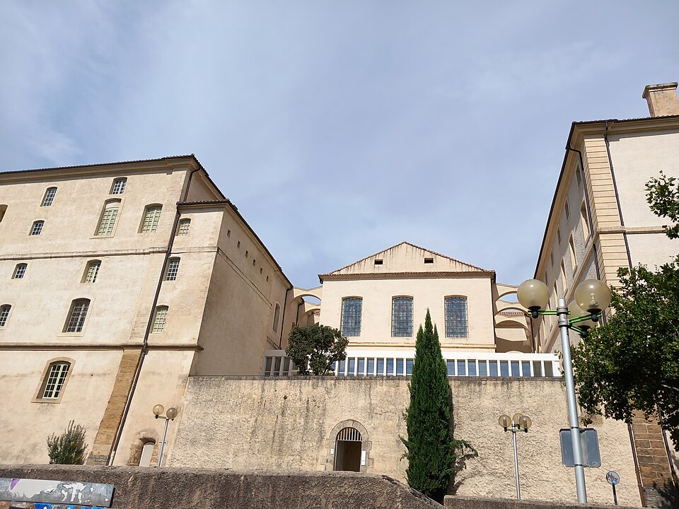 The Hôtel-Dieu of Carpentras
