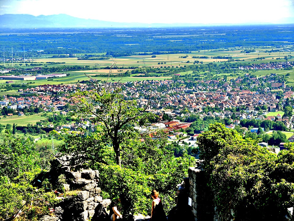 Châtenois and the plain seen from the Ortenbourg