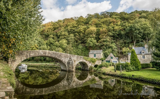 The bridge and abbey of Saint-Magloire at Léhon