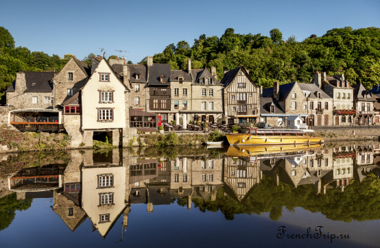 The port of Dinan reflected in the Rance