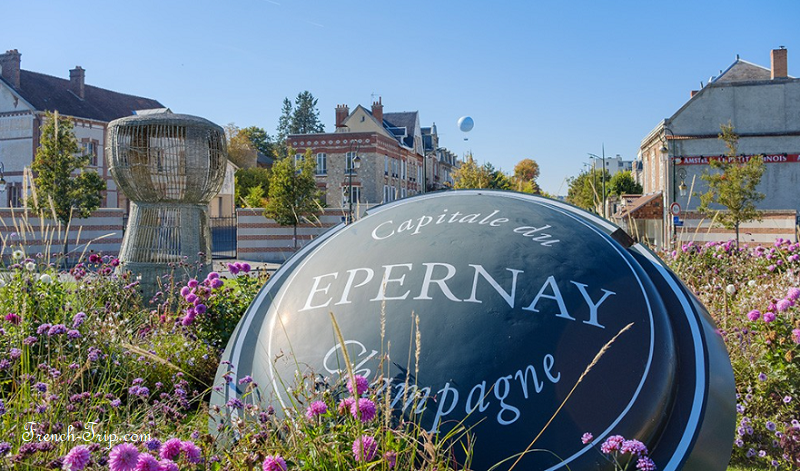 The Épernay town sign among flowers