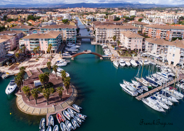 Fréjus on the French Riviera, the old town and the coast