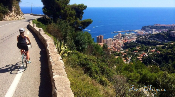 The Grande Corniche road above the Riviera coast