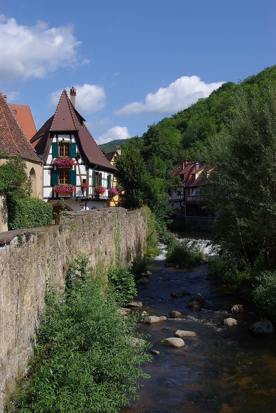 The Weiss running through Kaysersberg between the old houses