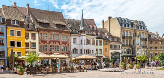 Café terraces on the Place de la Réunion in Mulhouse