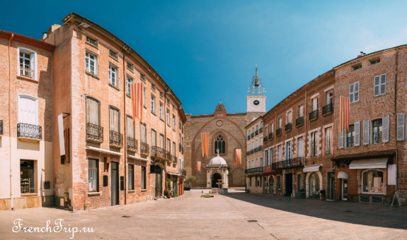 A square in the old centre of Perpignan