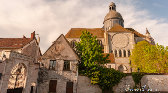 The collegiate church of Saint-Quiriace at Provins