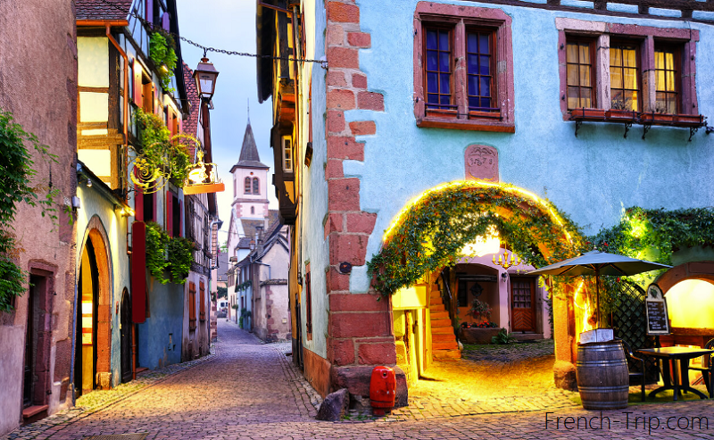 A quiet lane in Riquewihr in the evening