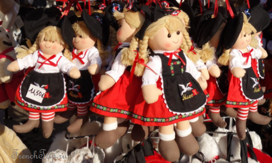 Alsatian costume dolls in a souvenir shop