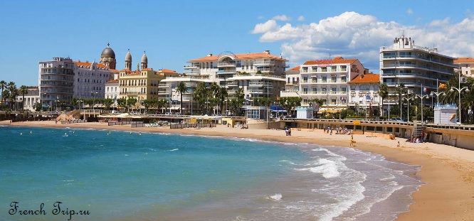 The seafront and harbour of Saint-Raphaël on the French Riviera