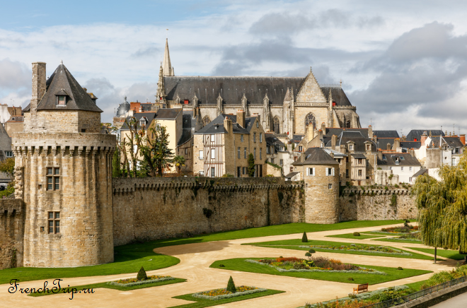 The ducal castle and the gardens at Vannes