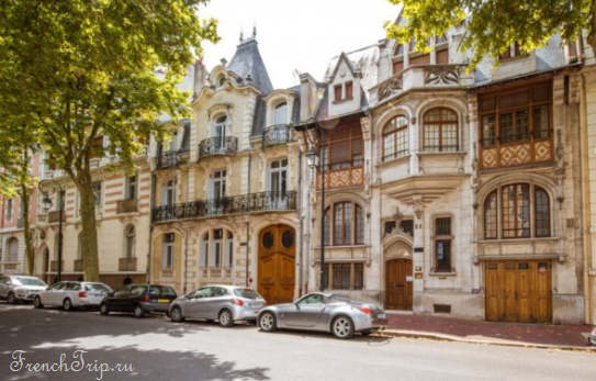 A Belle Époque villa in a residential street of Vichy