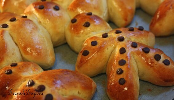 Mannele, the little brioche men baked for St Nicholas