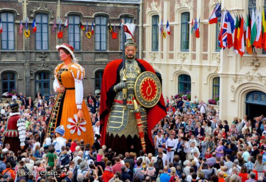 The main square of Douai, where the Gayant giants gather