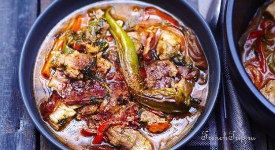 Axoa de veau, the Basque veal stew with Espelette pepper